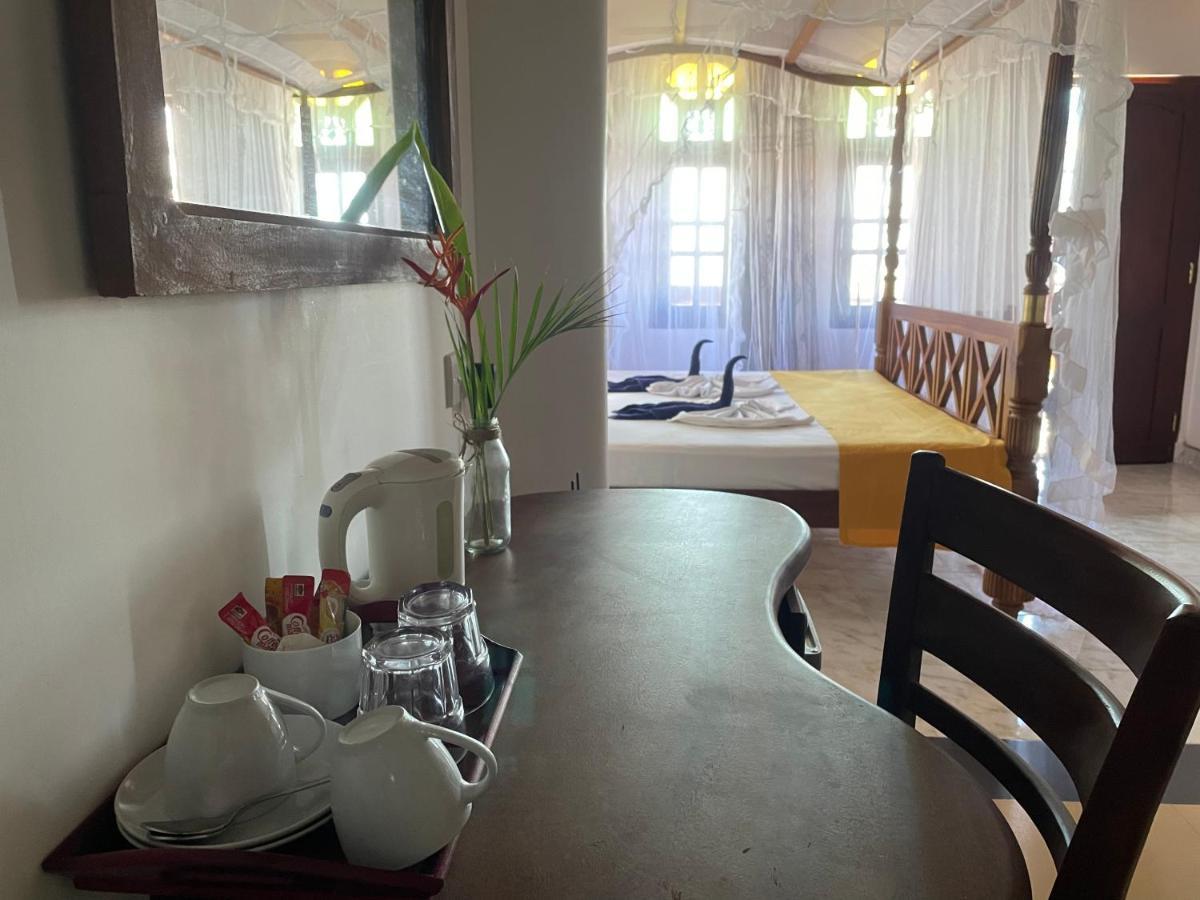 Flamingo Guest House Unawatuna Buitenkant foto