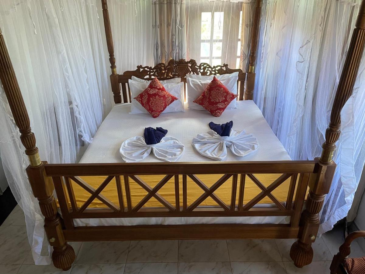 Flamingo Guest House Unawatuna Buitenkant foto