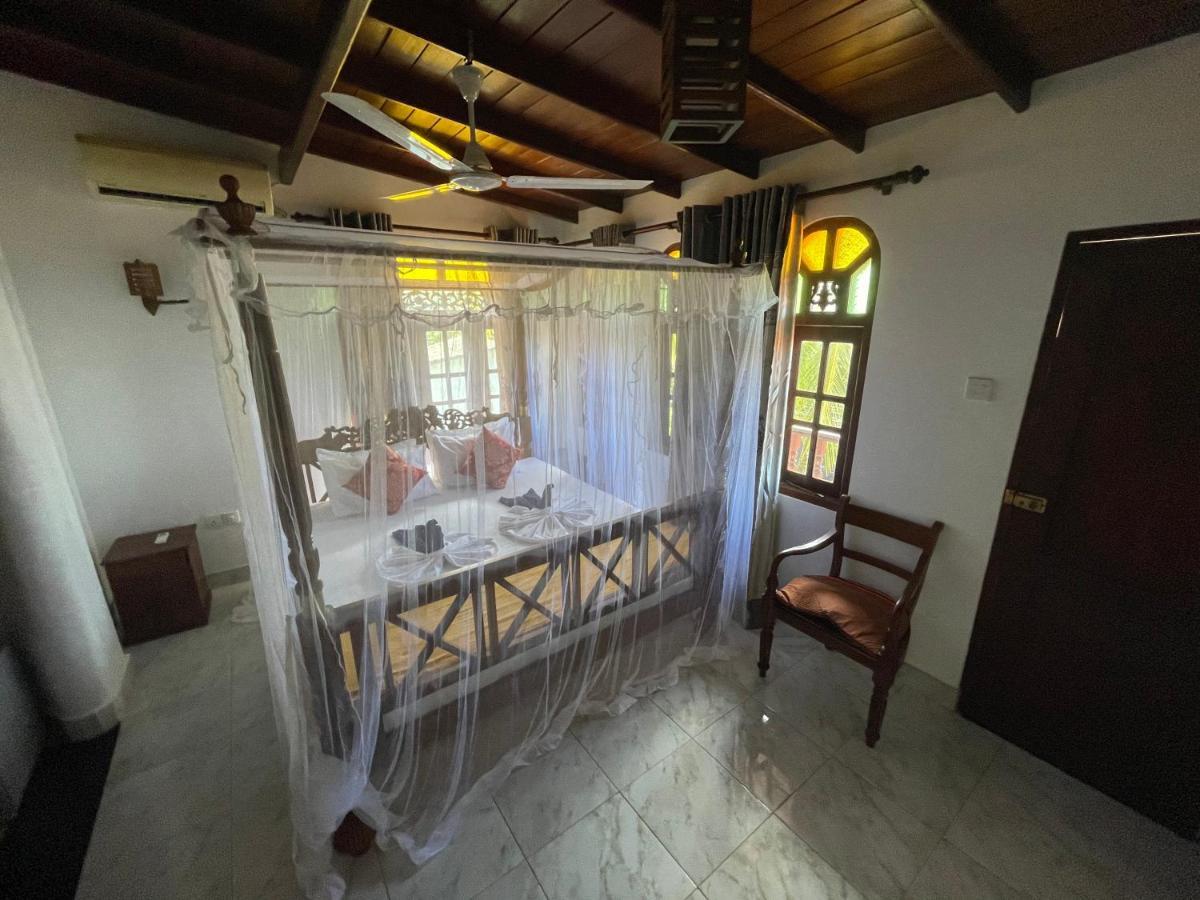 Flamingo Guest House Unawatuna Buitenkant foto